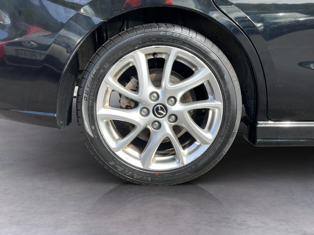 Photo '12' of Mazda Premacy
