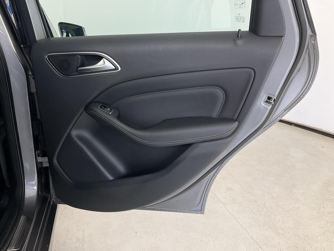 Photo '19' of Mercedes-Benz B-Class