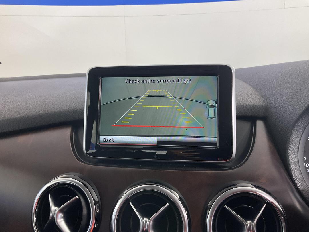 Photo '33' of Mercedes-Benz B-Class