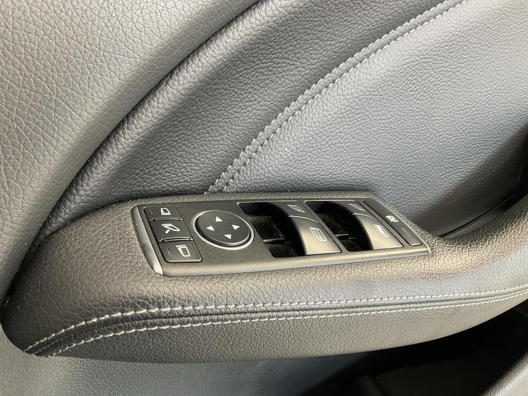 Photo '32' of Mercedes-Benz B-Class