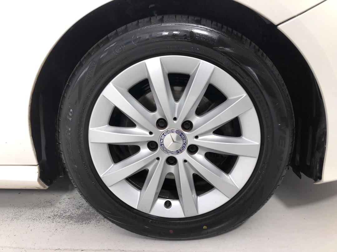 Photo '9' of Mercedes-Benz B180