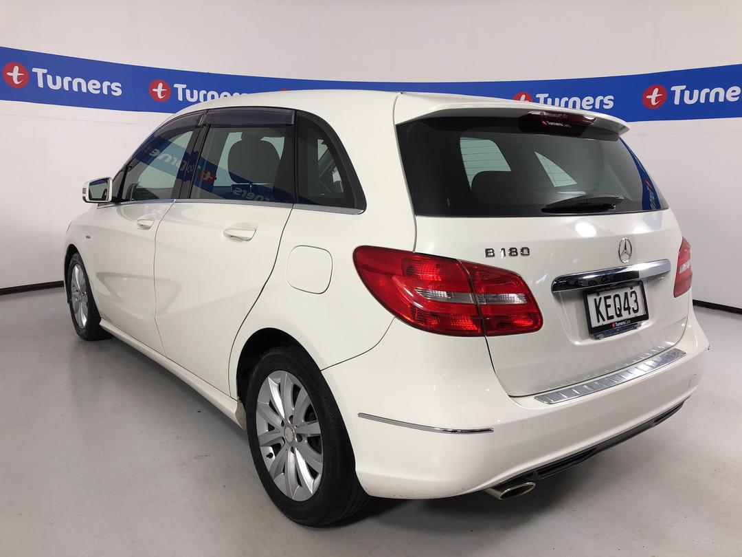 Photo '5' of Mercedes-Benz B180