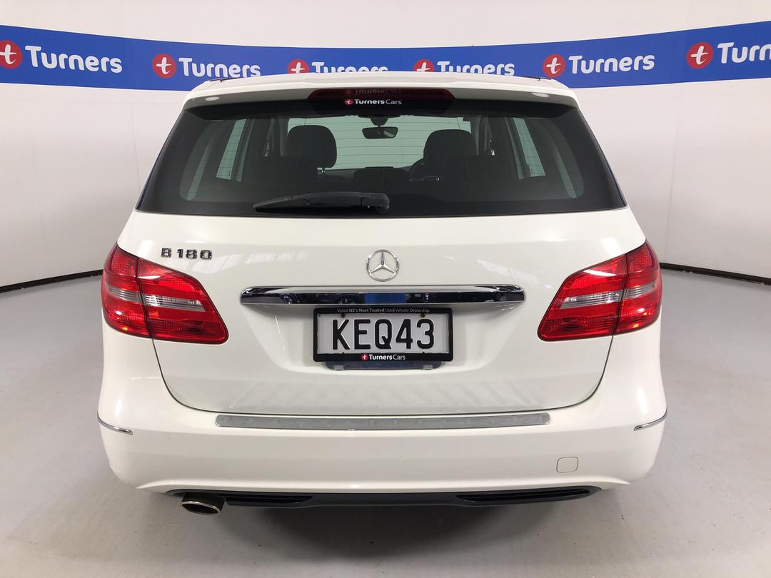 Photo '6' of Mercedes-Benz B180