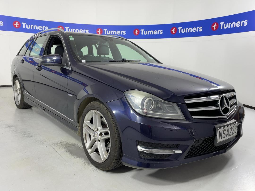 Photo '1' of Mercedes-Benz C-Class