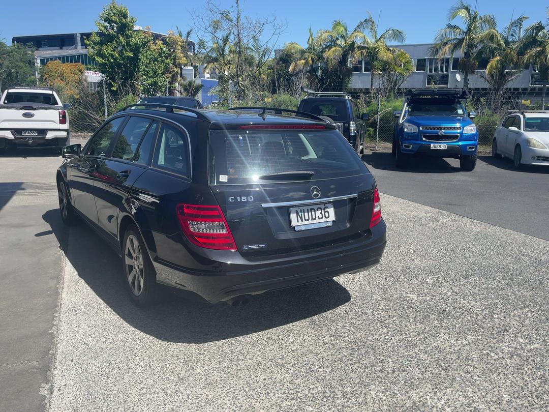 Photo '2' of Mercedes-Benz C-Class C180 Station Wagon Photo '2' of Mercedes-Benz C-Class C180 Station Wagon