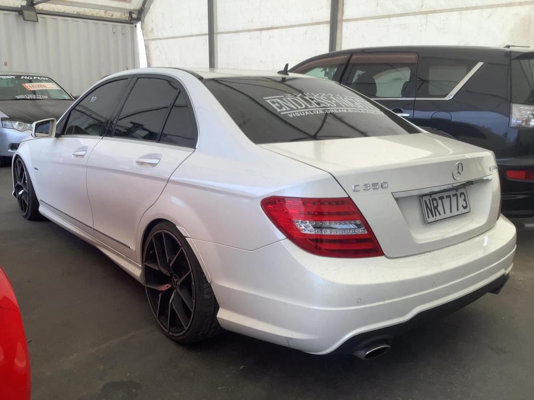 Photo '3' of Mercedes-Benz C350