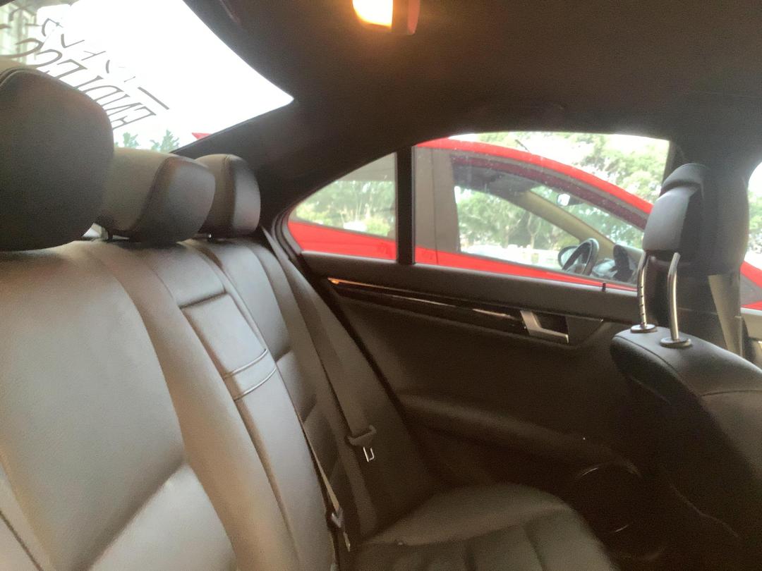 Photo '9' of Mercedes-Benz C350