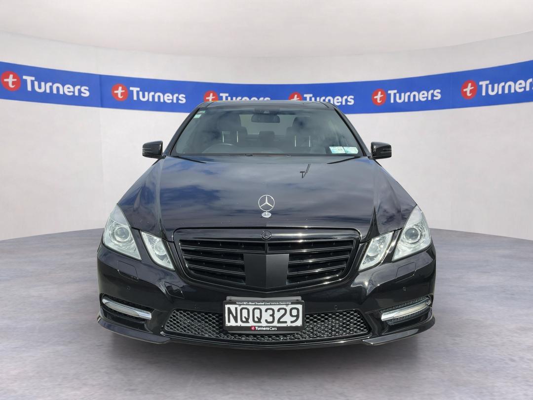 Photo '2' of Mercedes-Benz E-Class