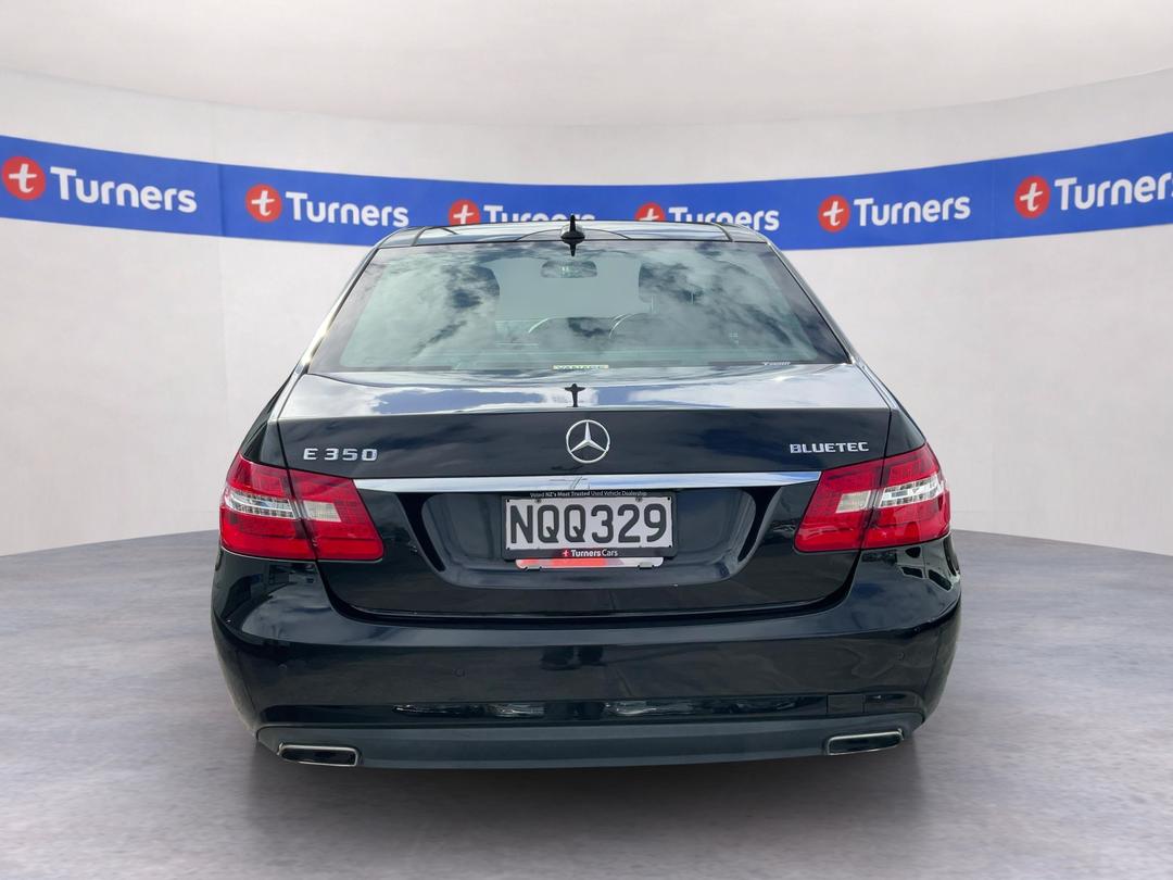 Photo '6' of Mercedes-Benz E-Class