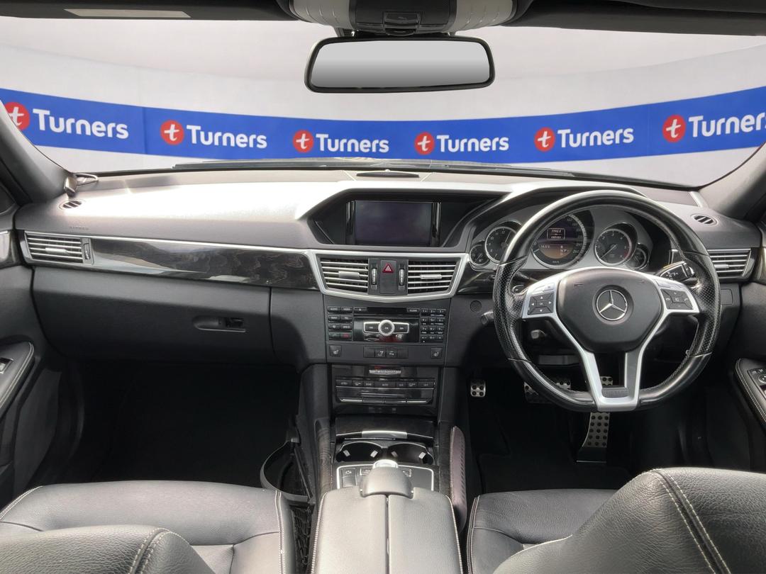 Photo '17' of Mercedes-Benz E-Class