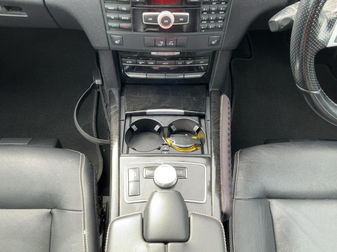 Photo '18' of Mercedes-Benz E-Class