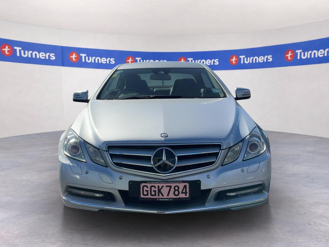 Photo '2' of Mercedes-Benz E-Class