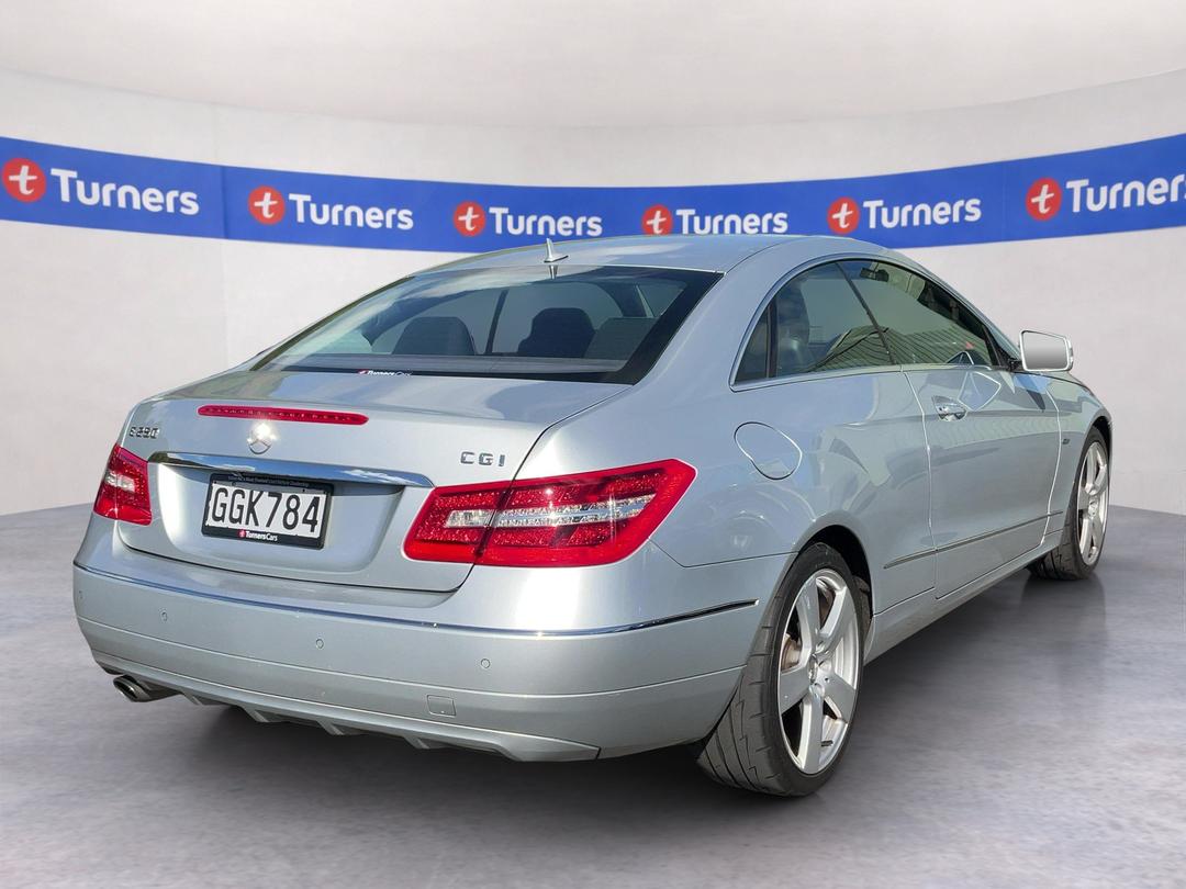 Photo '7' of Mercedes-Benz E-Class