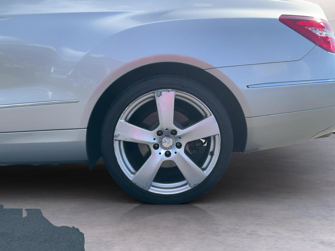 Photo '11' of Mercedes-Benz E-Class