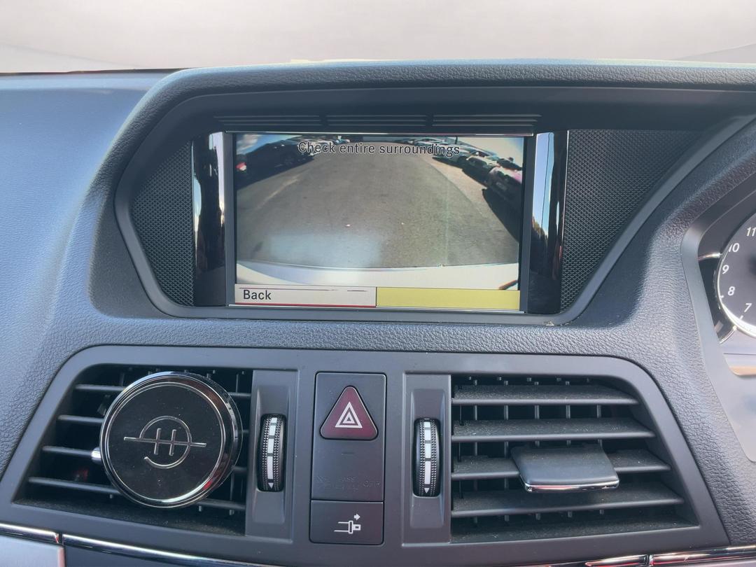 Photo '33' of Mercedes-Benz E-Class