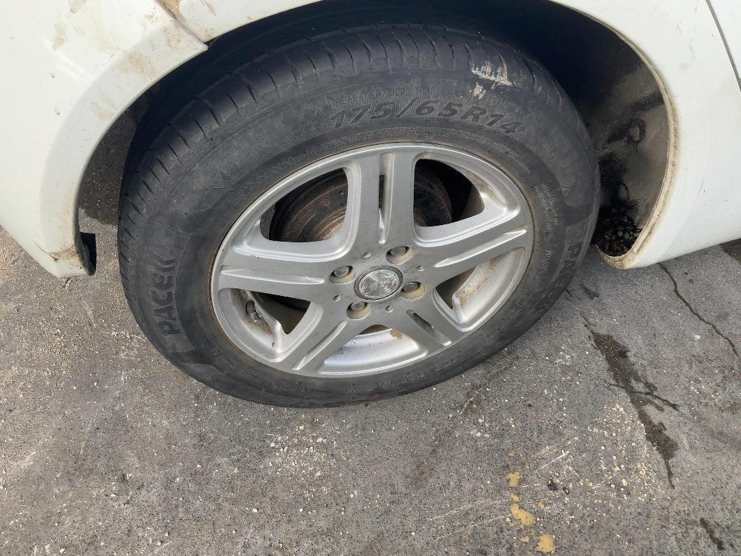 Photo '8' of Mitsubishi Colt