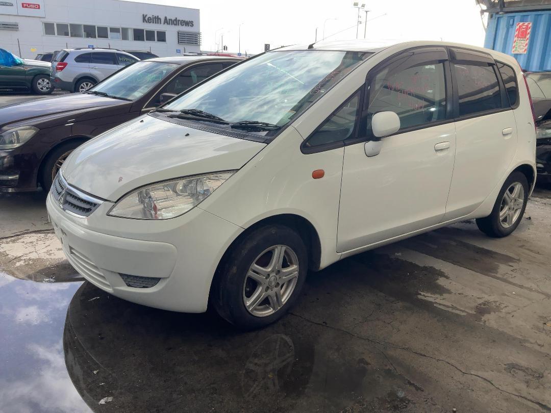 Photo '4' of Mitsubishi Colt