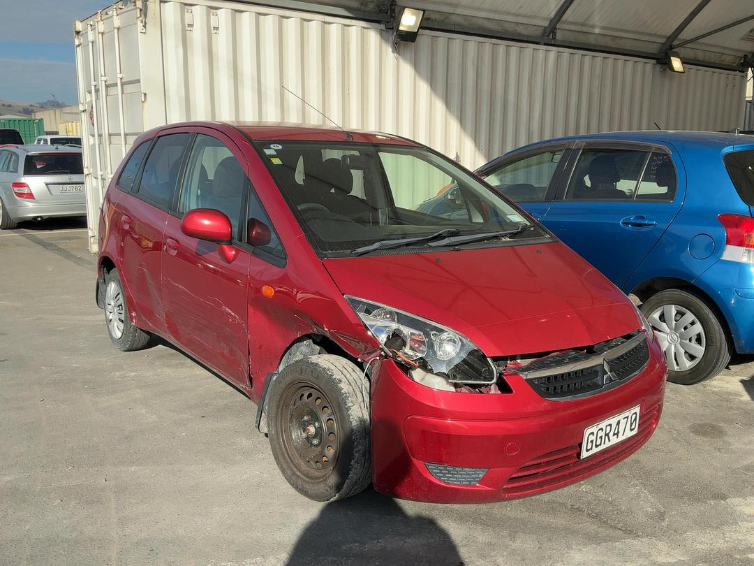 Photo '3' of Mitsubishi Colt Plus LS Photo '3' of Mitsubishi Colt Plus LS