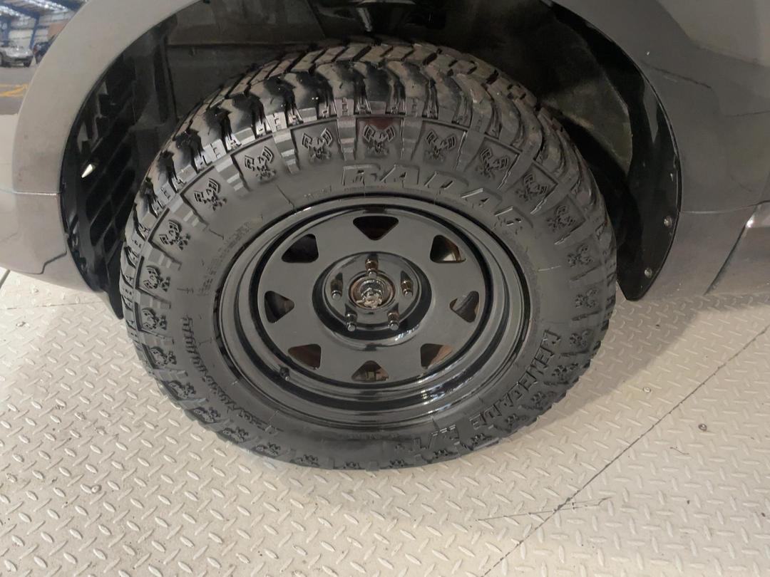 Photo '10' of Mitsubishi Delica