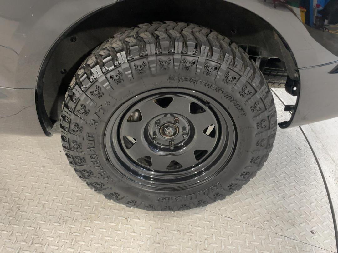 Photo '11' of Mitsubishi Delica