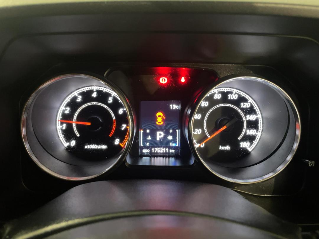Photo '21' of Mitsubishi Delica