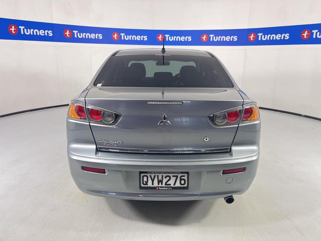 Photo '6' of Mitsubishi Galant