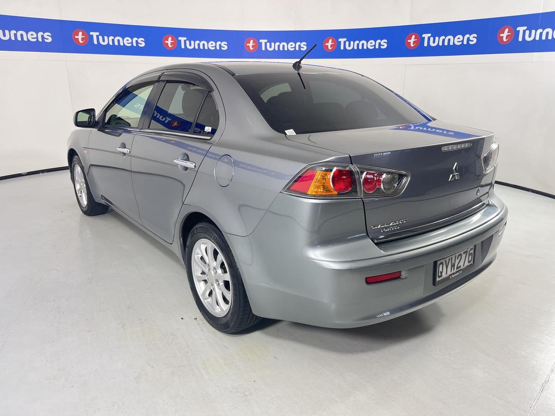 Photo '5' of Mitsubishi Galant