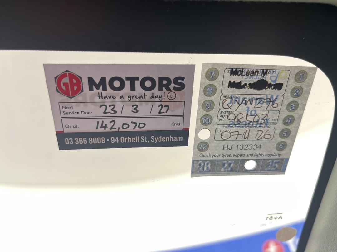 Photo '24' of Mitsubishi Galant