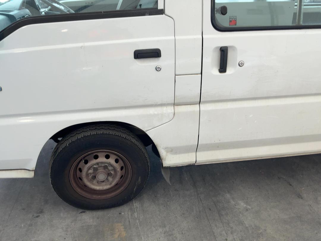Photo '9' of Mitsubishi L300 LWB Photo '9' of Mitsubishi L300 LWB