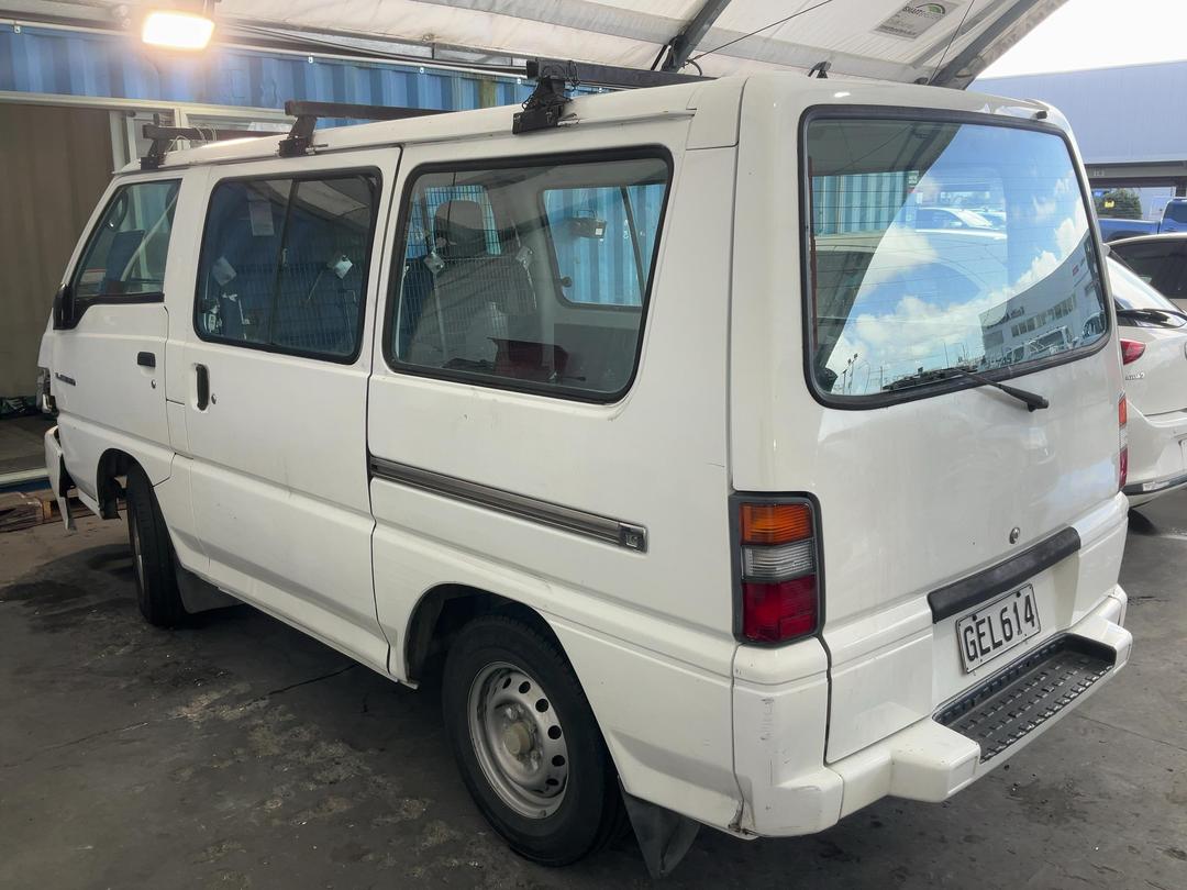Photo '3' of Mitsubishi L300 SWB Photo '3' of Mitsubishi L300 SWB