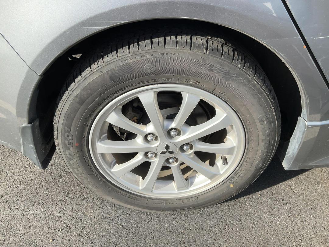 Photo '11' of Mitsubishi Lancer SEI