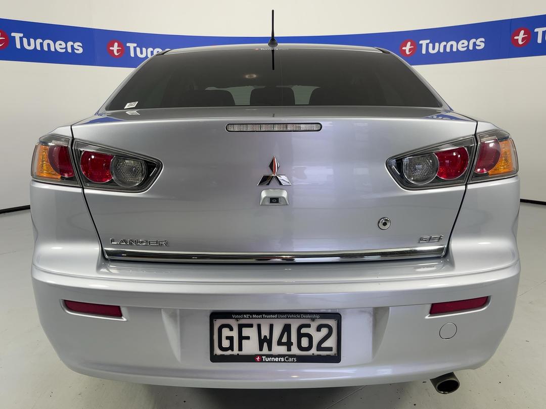 Photo '6' of Mitsubishi Lancer