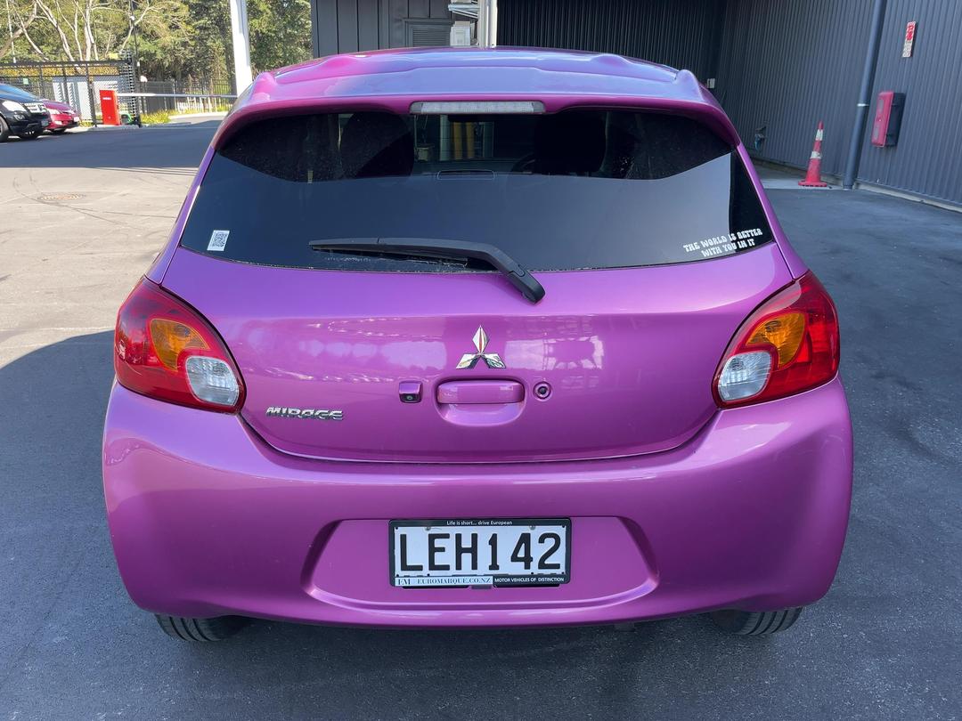 Photo '9' of Mitsubishi Mirage Photo '9' of Mitsubishi Mirage