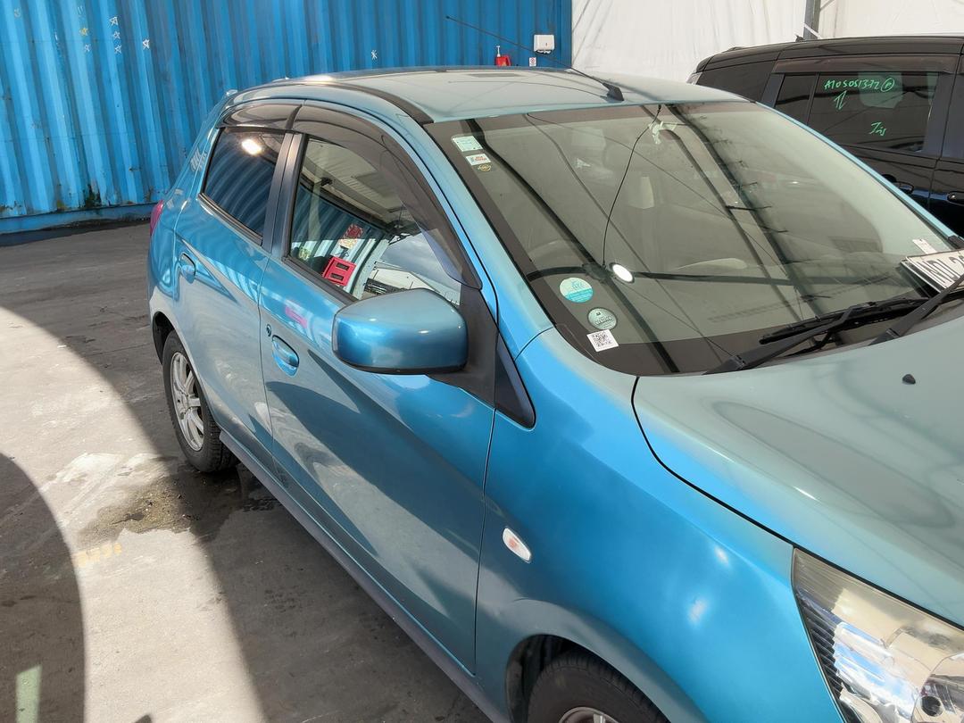 Photo '2' of Mitsubishi Mirage Photo '2' of Mitsubishi Mirage