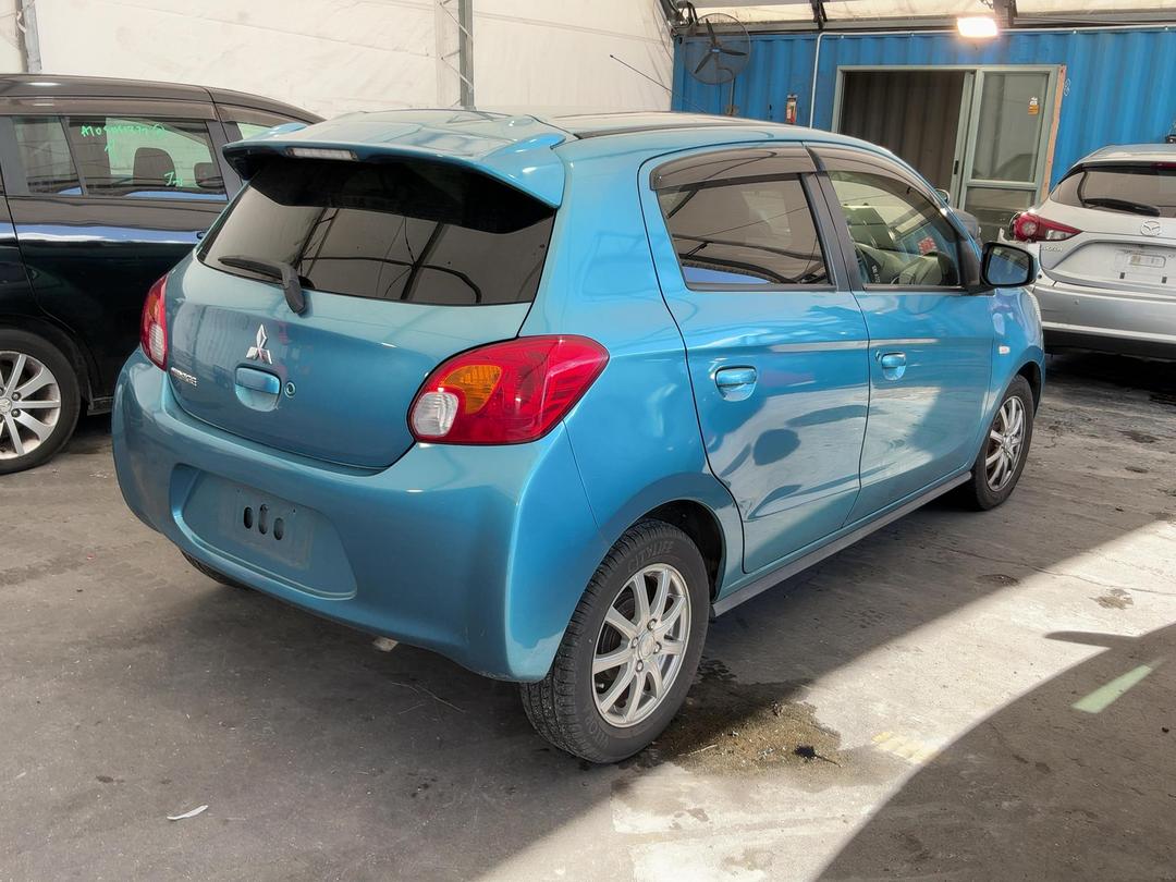 Photo '12' of Mitsubishi Mirage Photo '12' of Mitsubishi Mirage