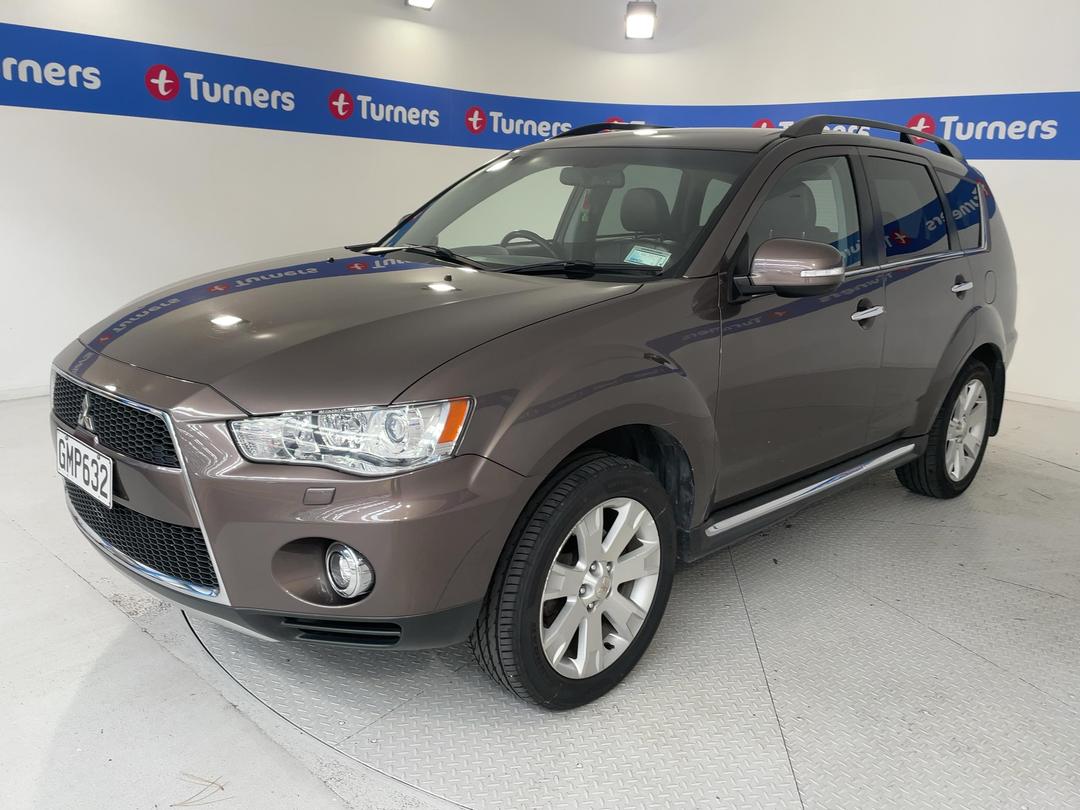 Photo '4' of Mitsubishi Outlander