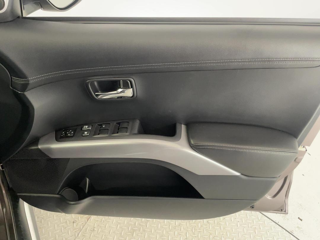 Photo '15' of Mitsubishi Outlander