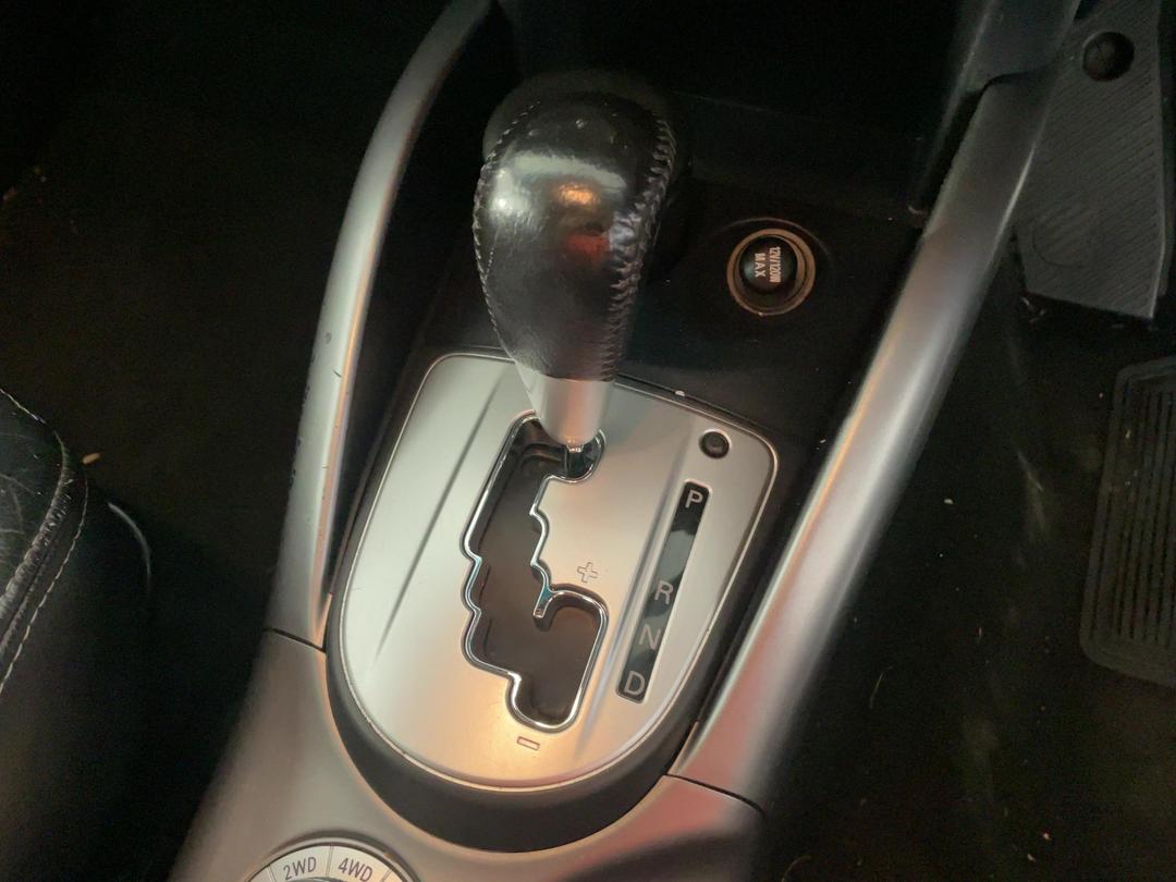 Photo '31' of Mitsubishi Outlander