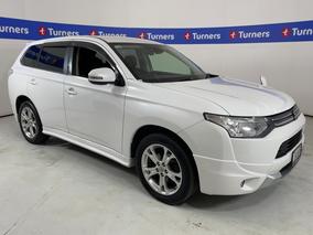 Photo '1' of Mitsubishi Outlander