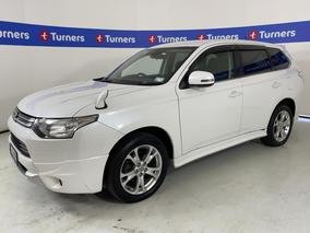Photo '4' of Mitsubishi Outlander