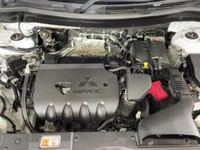 Photo '13' of Mitsubishi Outlander