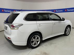 Photo '7' of Mitsubishi Outlander