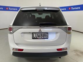 Photo '6' of Mitsubishi Outlander