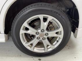 Photo '11' of Mitsubishi Outlander