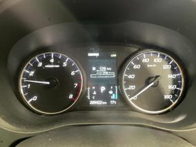 Photo '21' of Mitsubishi Outlander
