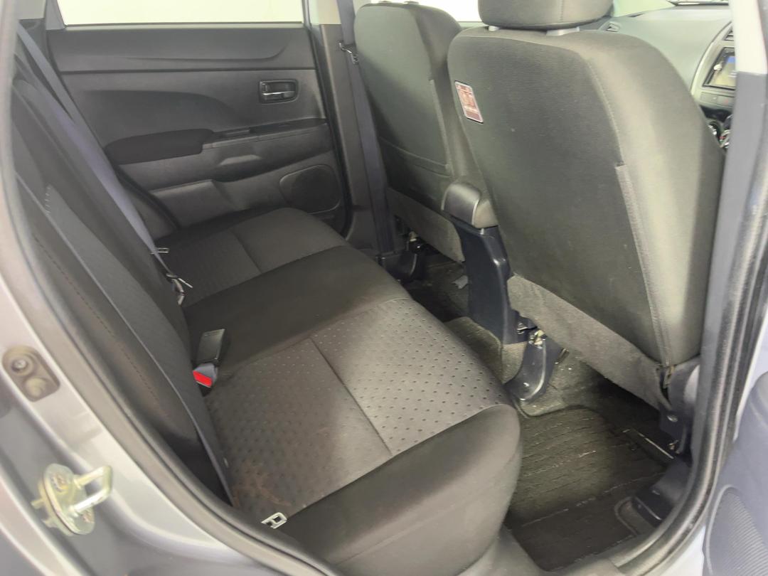Photo '20' of Mitsubishi RVR