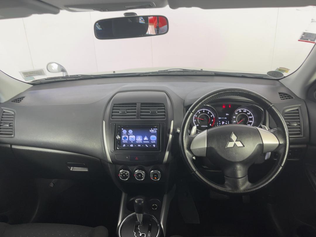 Photo '17' of Mitsubishi RVR