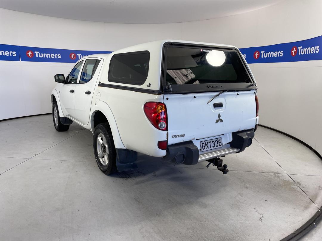 Photo '5' of Mitsubishi Triton