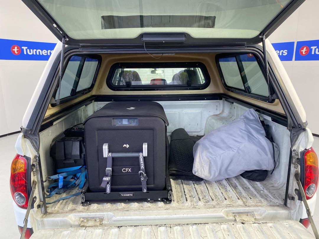 Photo '14' of Mitsubishi Triton