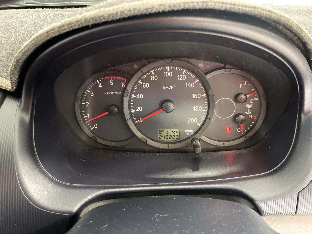 Photo '21' of Mitsubishi Triton